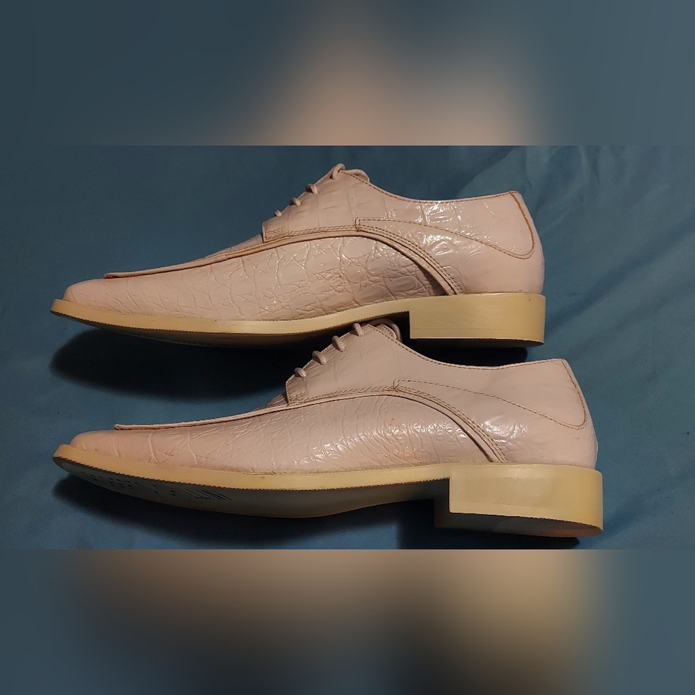 Men's Pink Textured Dress Shoes